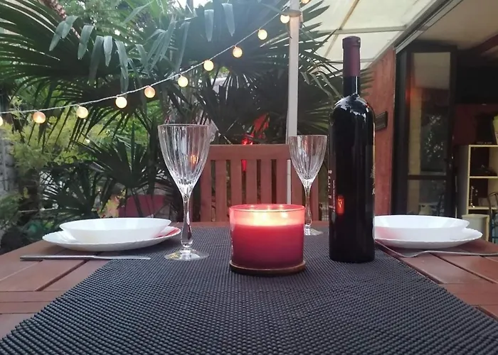 Bohemian Rhapsody Διαμέρισμα Ρόβινι