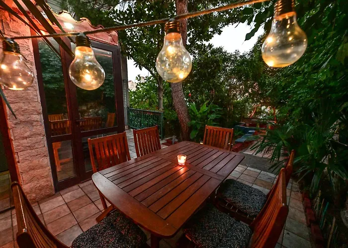 Bohemian Rhapsody Ρόβινι